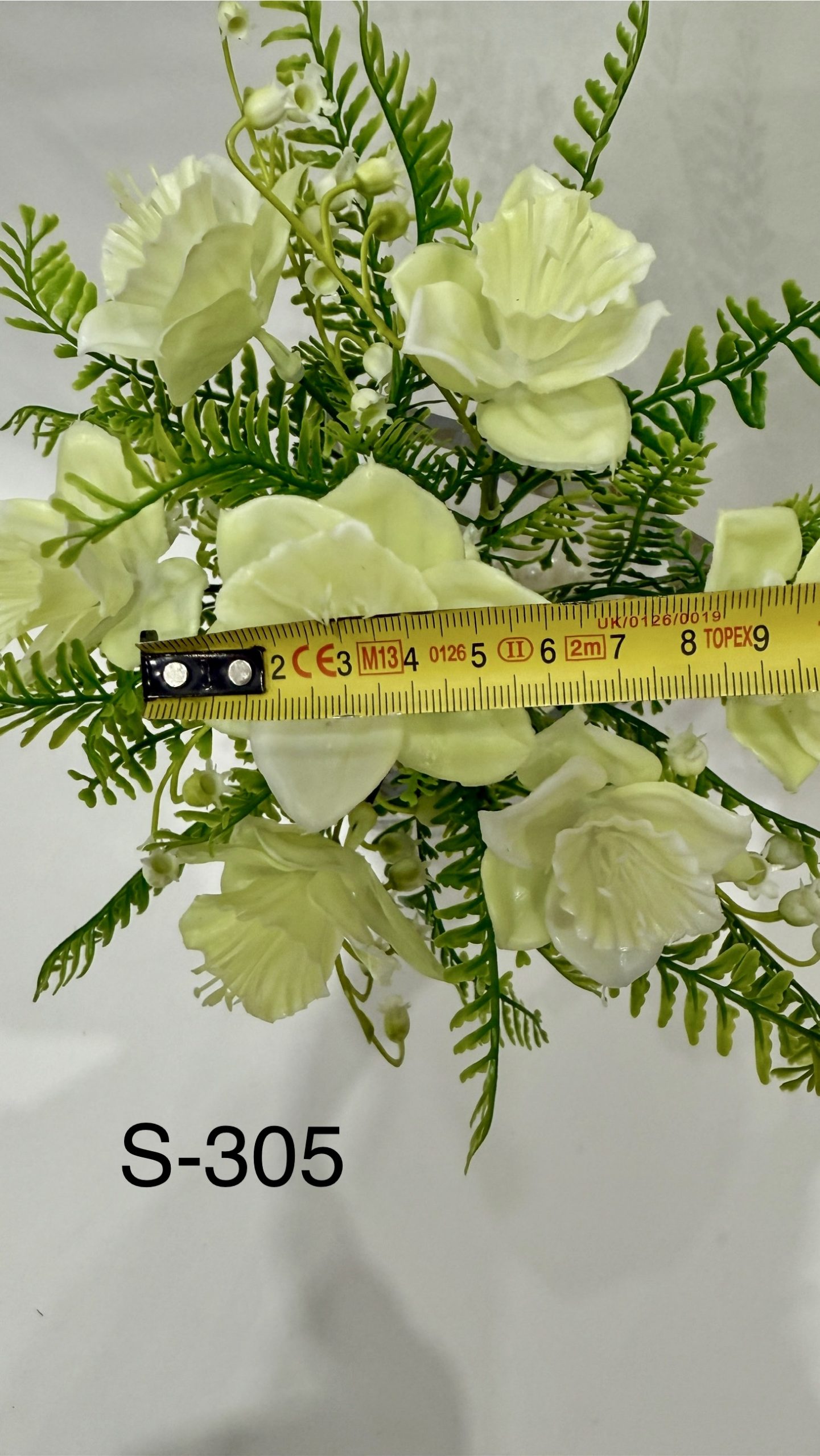 Штучний букет S-305, Еустоми з декором Штучний букет S-305, Еустоми з декором