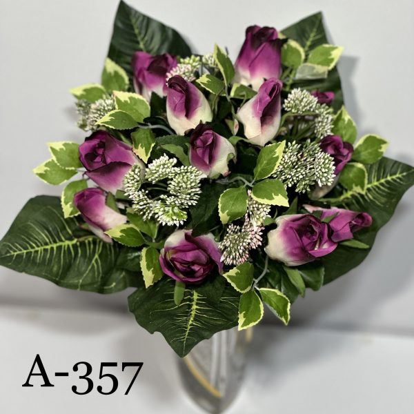 Штучний букет A-357, Бутончики троянд із садовими квітами  