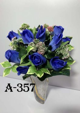 Искусственный букет A-357, Бутончики роз с садовыми цветами  
