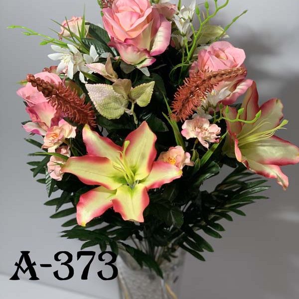 Искусственный букет A-373, Бутоны роз с лилиями и декором  