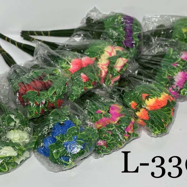 Штучний букет L-330, Троянди з білими дрібними квіточками  