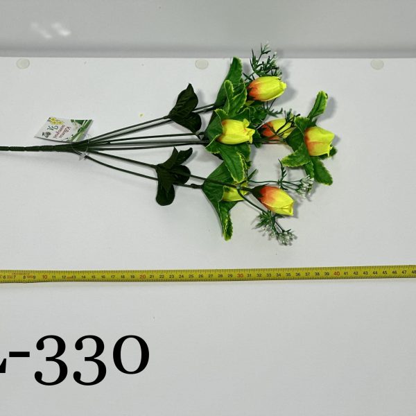 Штучний букет L-330, Троянди з білими дрібними квіточками  
