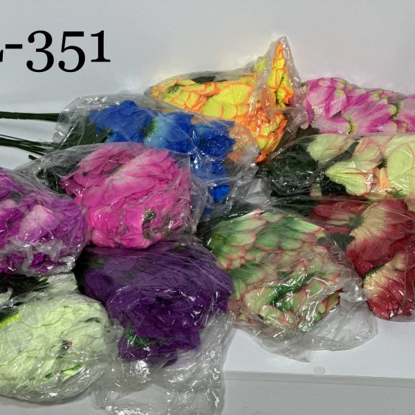 Штучний букет L-351, Квіти із серединкою у вигляді трояндочки  