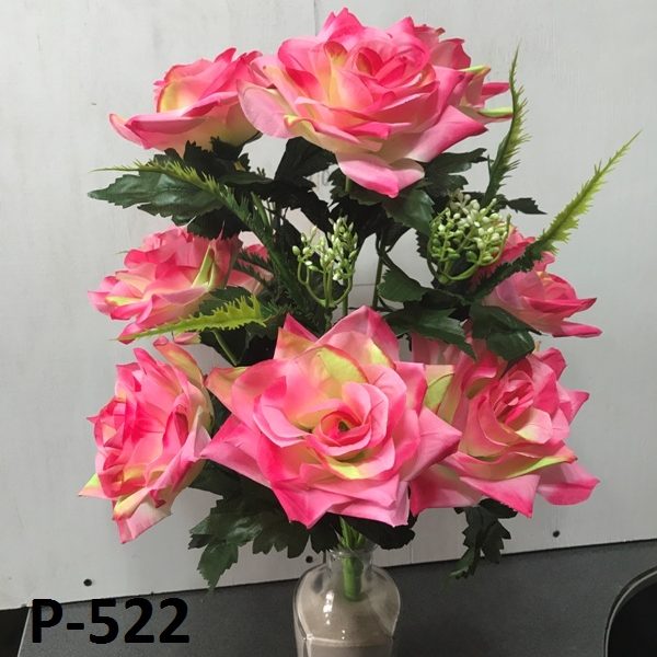 Искусственный букет P-522, остролистые розы с украшениями  