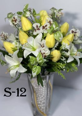 Искусственный букет S-12, Фиалка Виттрока, лилии и тюльпаны  