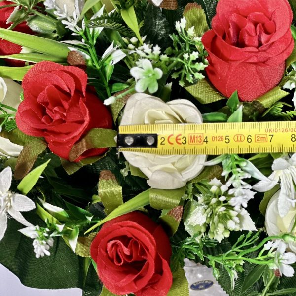 Штучний букет S-126, Троянди з ніжним декором  