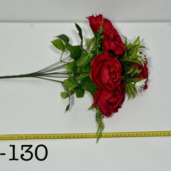 Штучний букет S-130, Відкриті бутони троянд з польовими квітами  