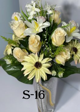 Искусственный букет S-16, Астры, розы, орхидеи и клематис  