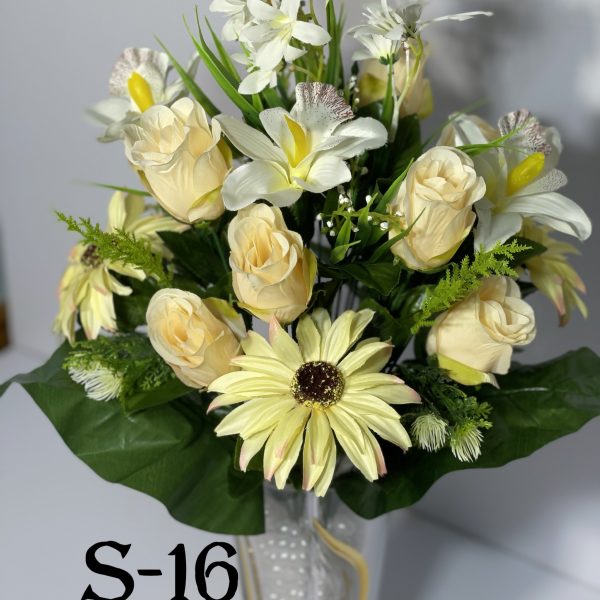Штучний букет S-16, Астри, троянди, орхідеї та клематис  