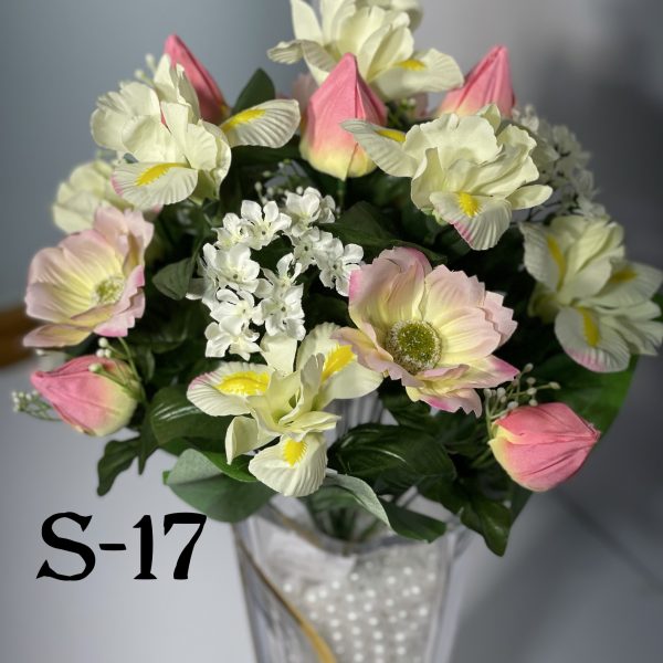 Штучний букет S-17, Троянди, мускарі, орхідеї та лобелія  