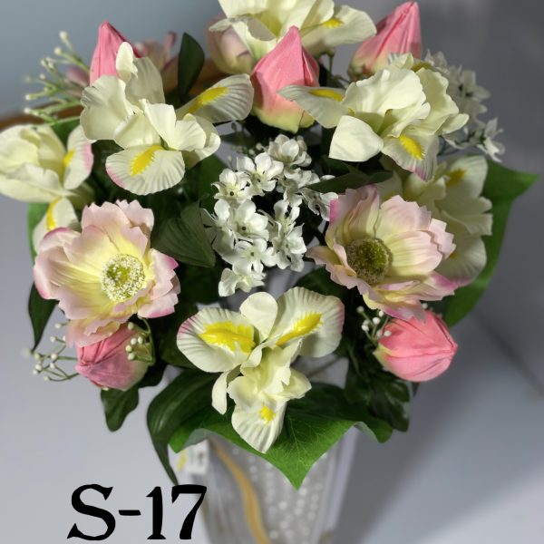 Штучний букет S-17, Троянди, мускарі, орхідеї та лобелія  