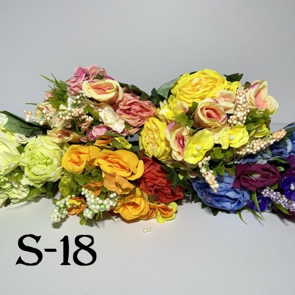 Штучний букет S-18, Троянди, мускарі, орхідеї та лобелія  
