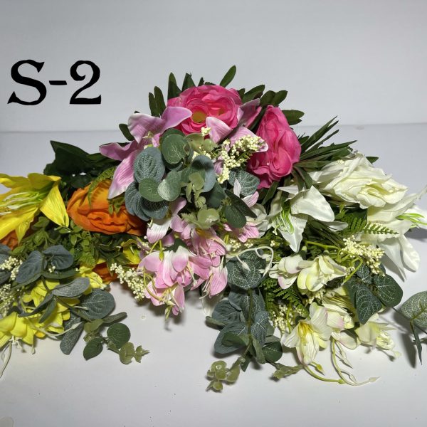 Штучний букет S-2 , Троянди, лілії, мімоза та наперстянка  