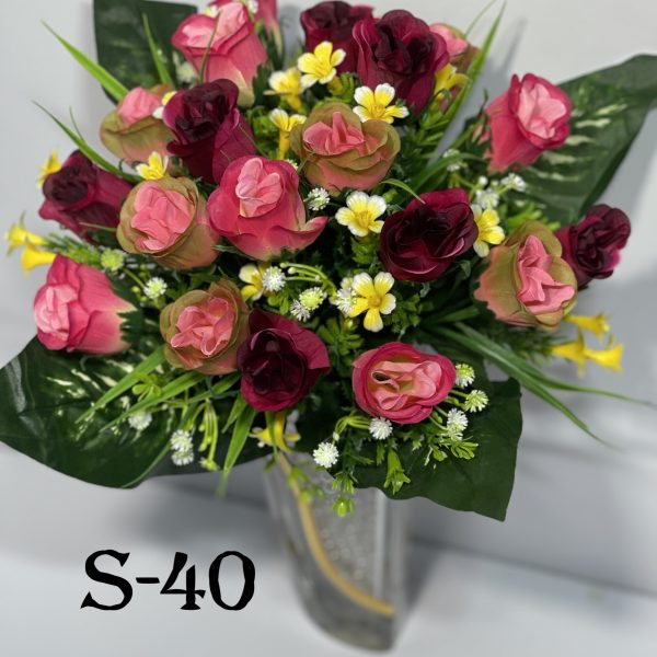 Искусственный букет S-40, Двухцветные розы в бутонах  
