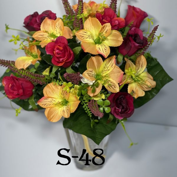 Искусственный букет S-48, Бутоны роз и орхидей  